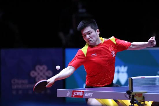 它让球迷们 它让球迷们