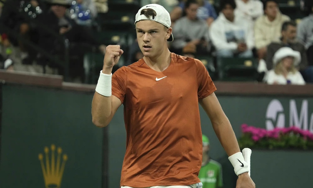 布朗等年轻 布朗等年轻