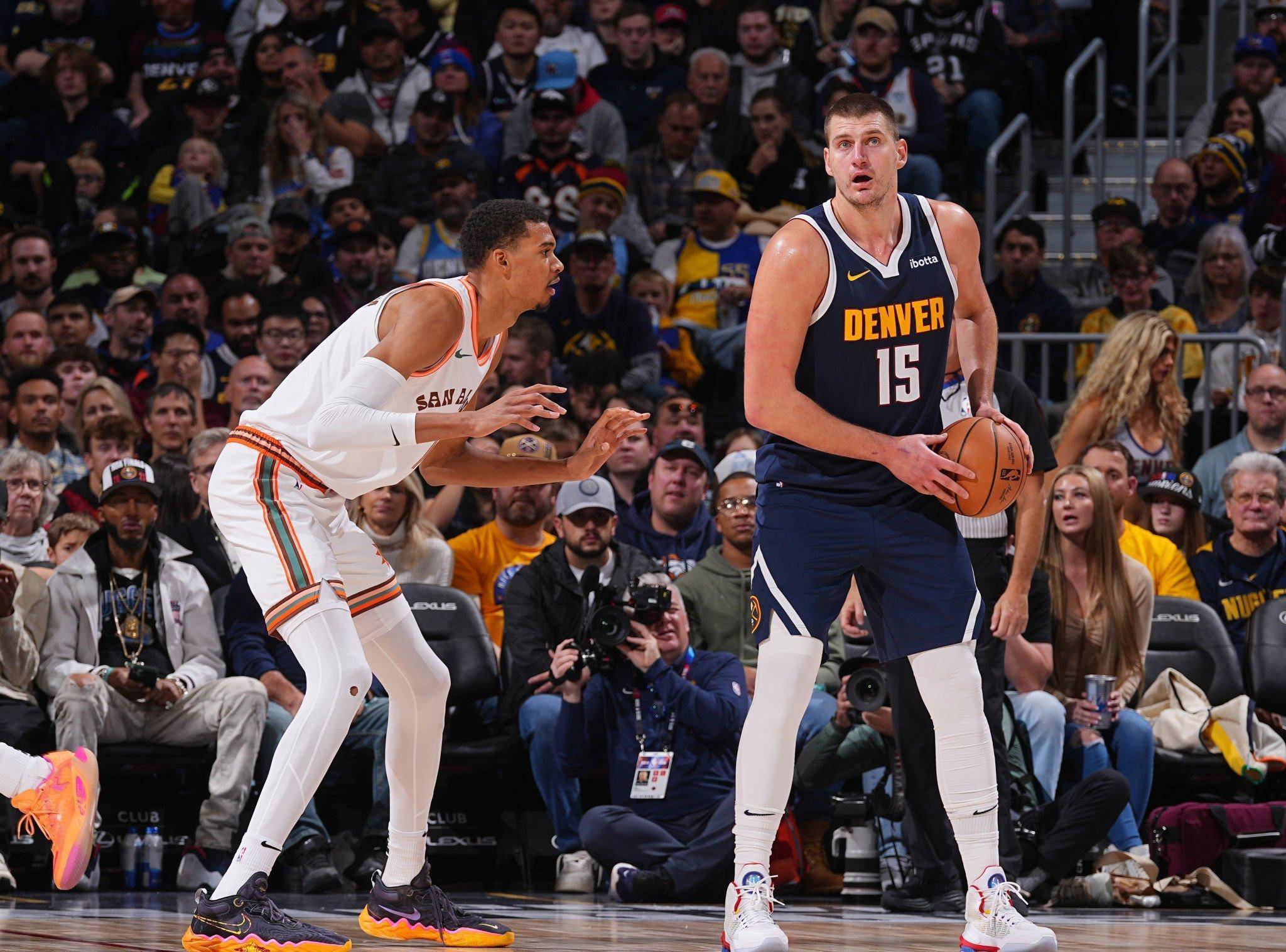 跟随他辗转 跟随他辗转