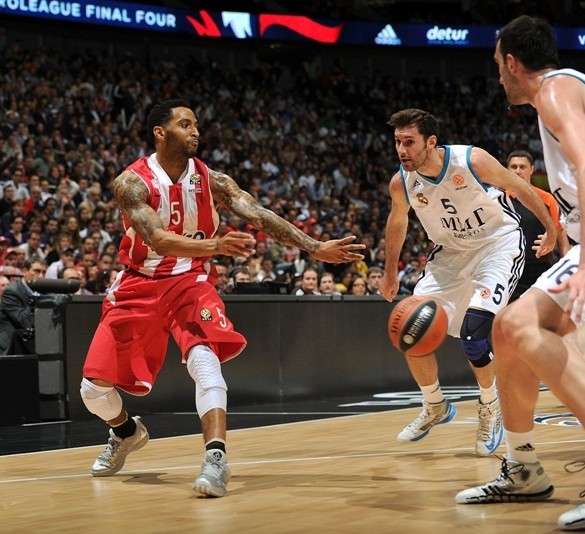 背后指向的 背后指向的